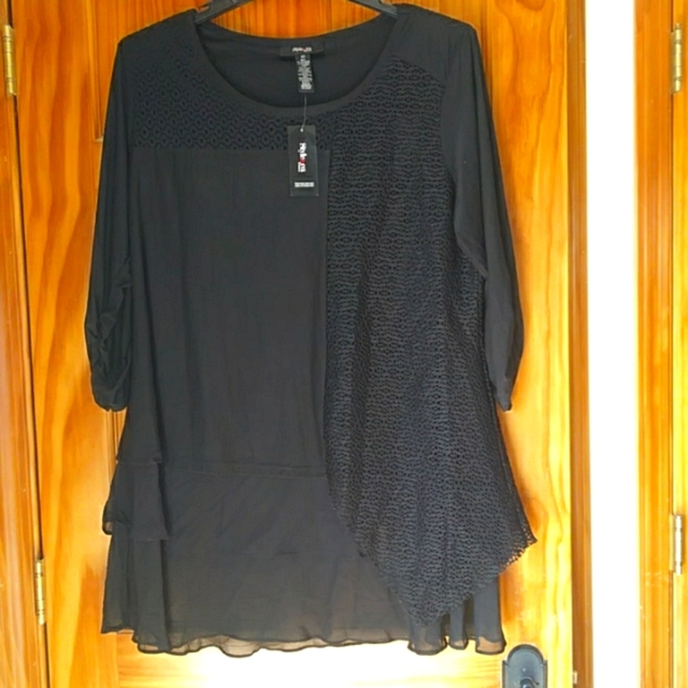 Style & Co 2X Lace and Ruffle Tunic